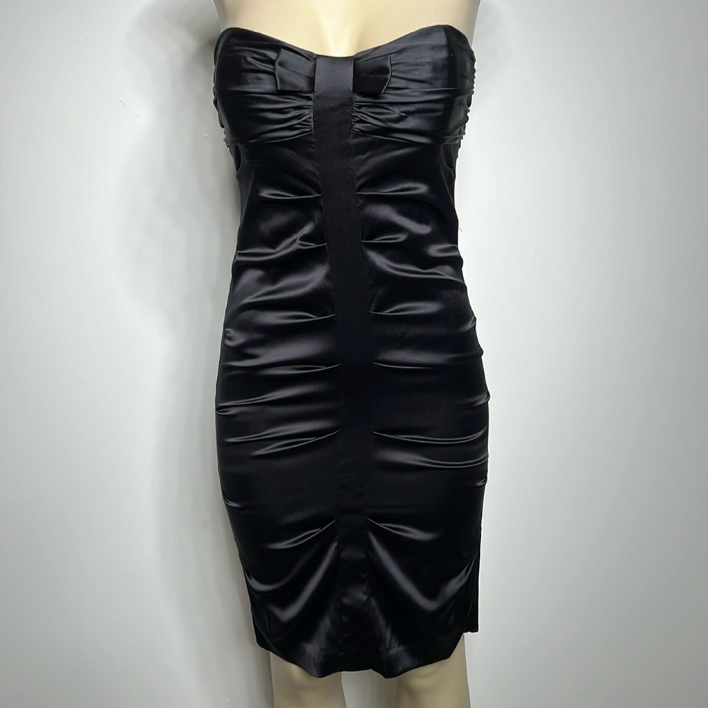 Nicole Miller Size 4 Black Satin Ruched Mini Dress